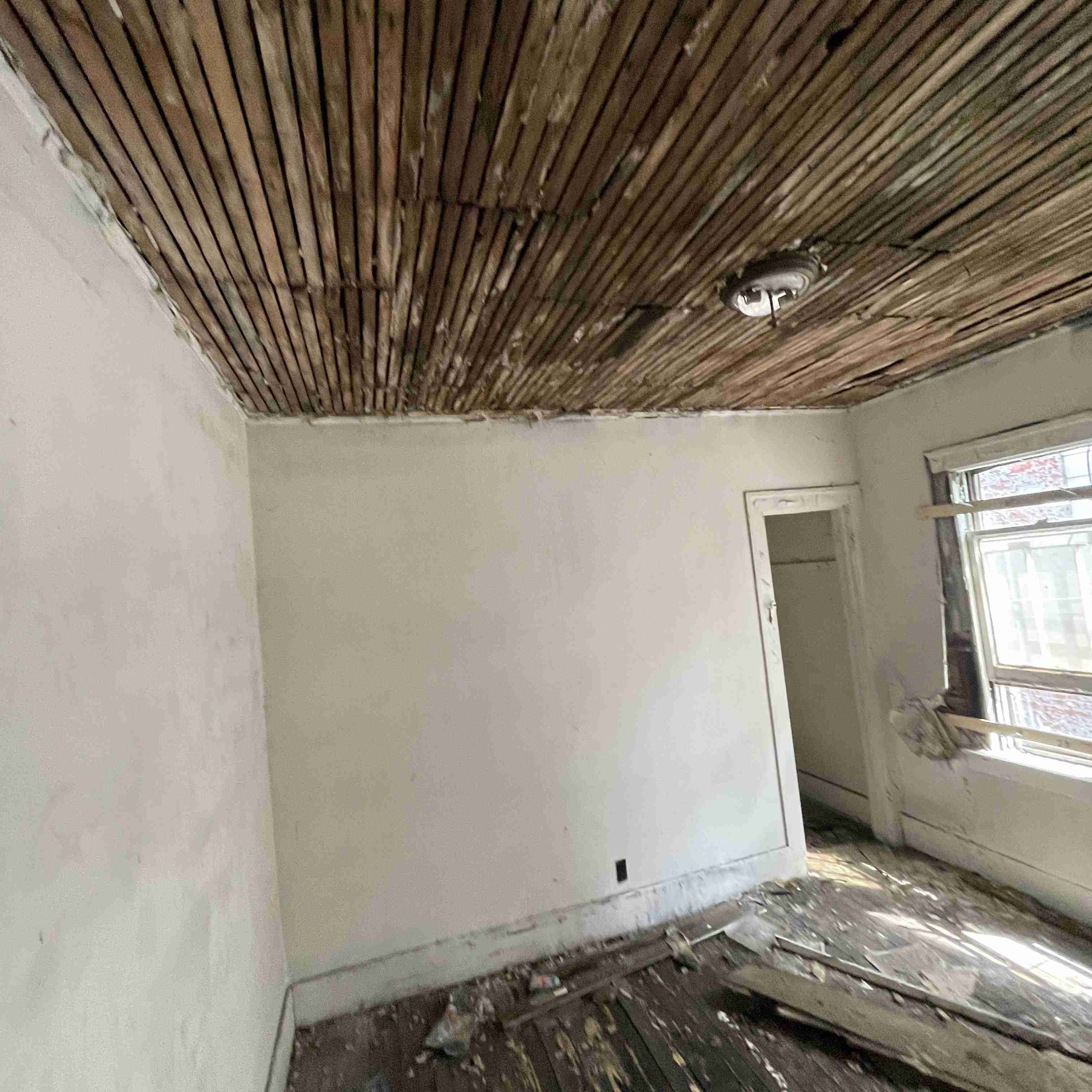 5605 S Martindale (28).jpg